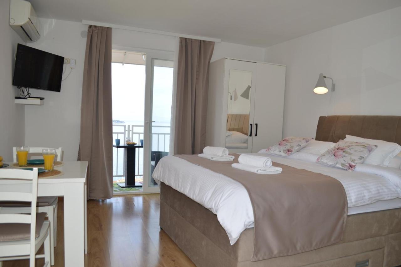 Apartmani Luan Vis Exteriér fotografie