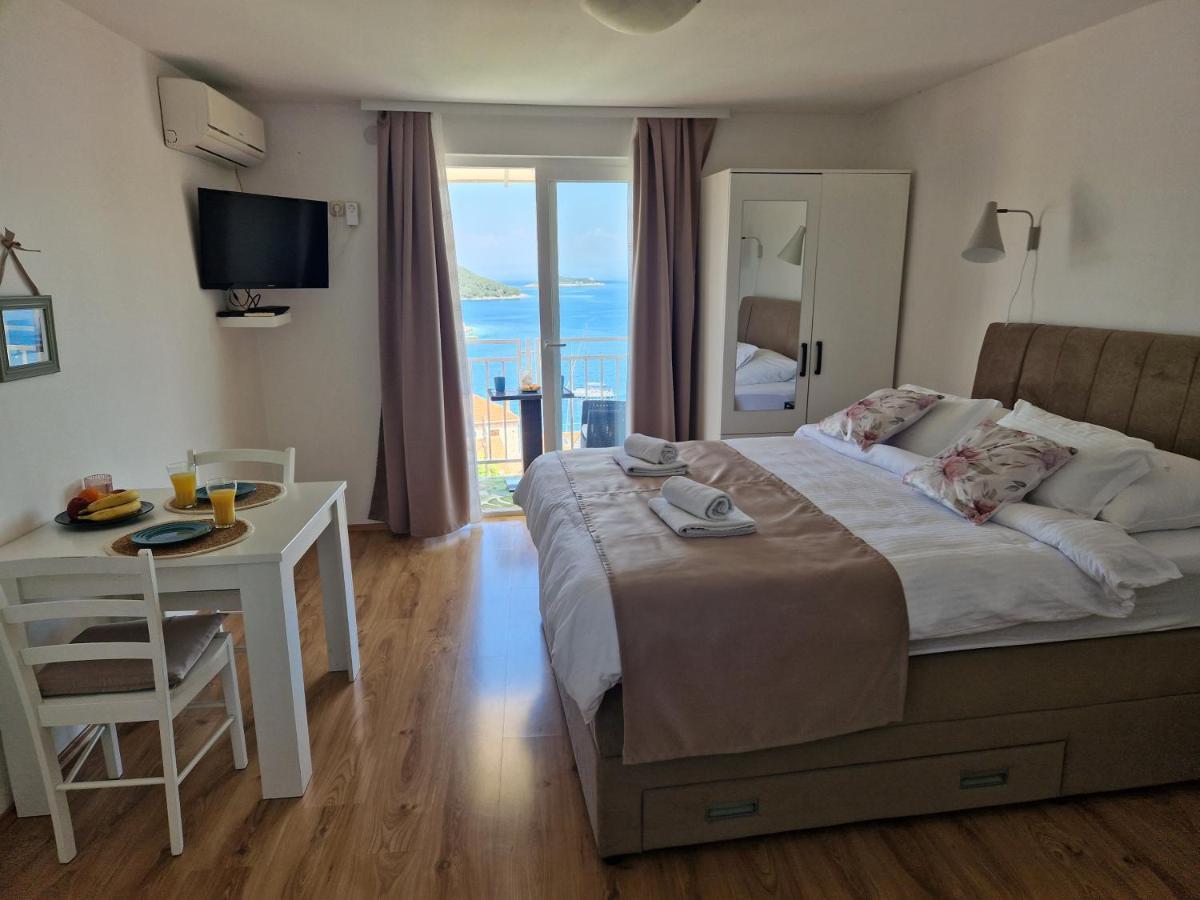 Apartmani Luan Vis Exteriér fotografie