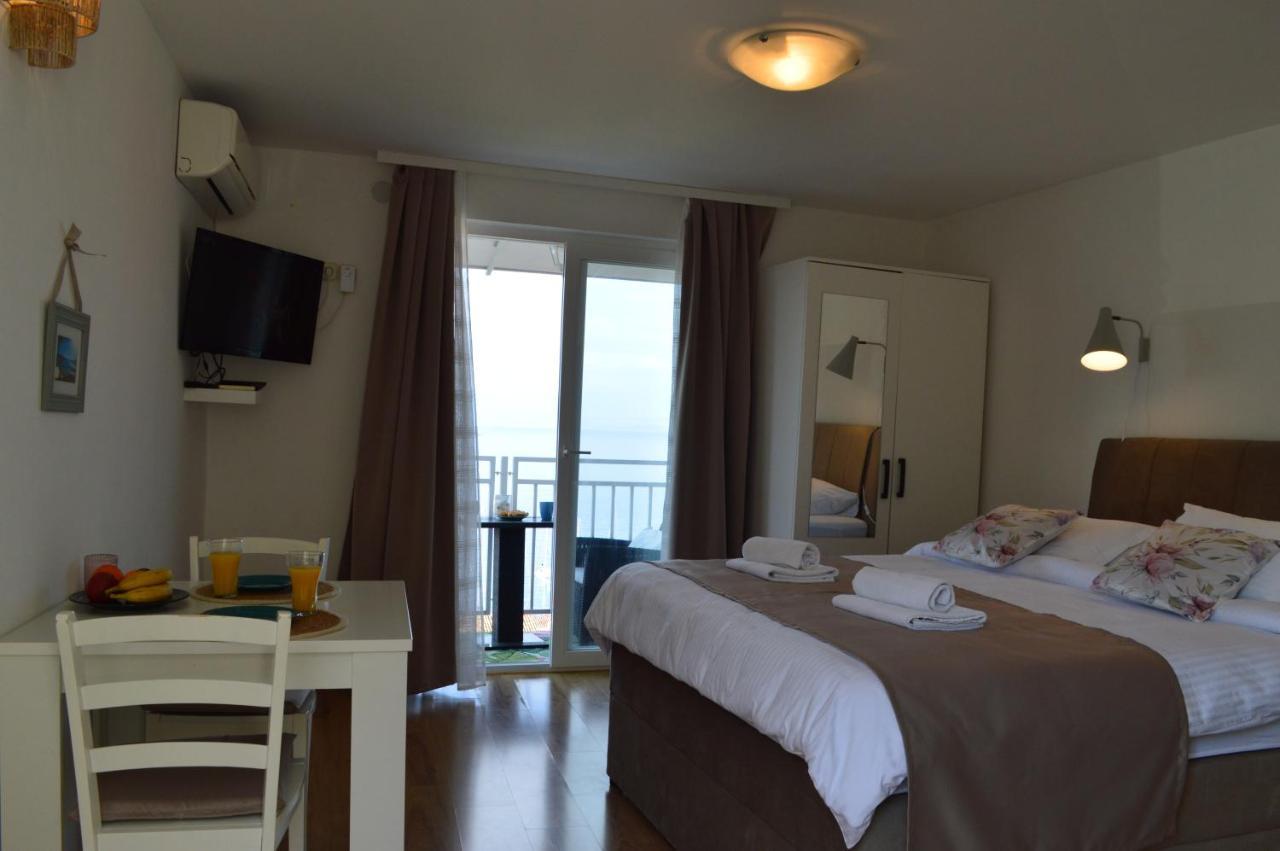 Apartmani Luan Vis Exteriér fotografie
