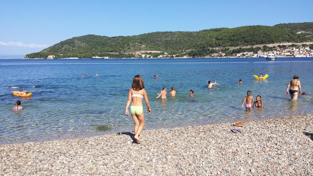 Apartmani Luan Vis Exteriér fotografie