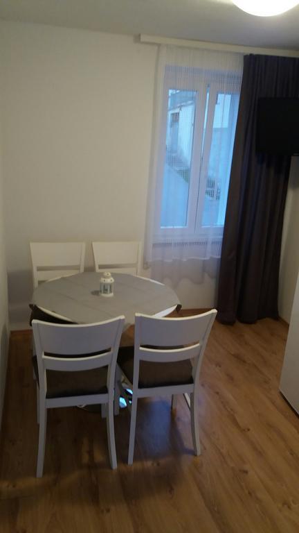 Apartmani Luan Vis Exteriér fotografie