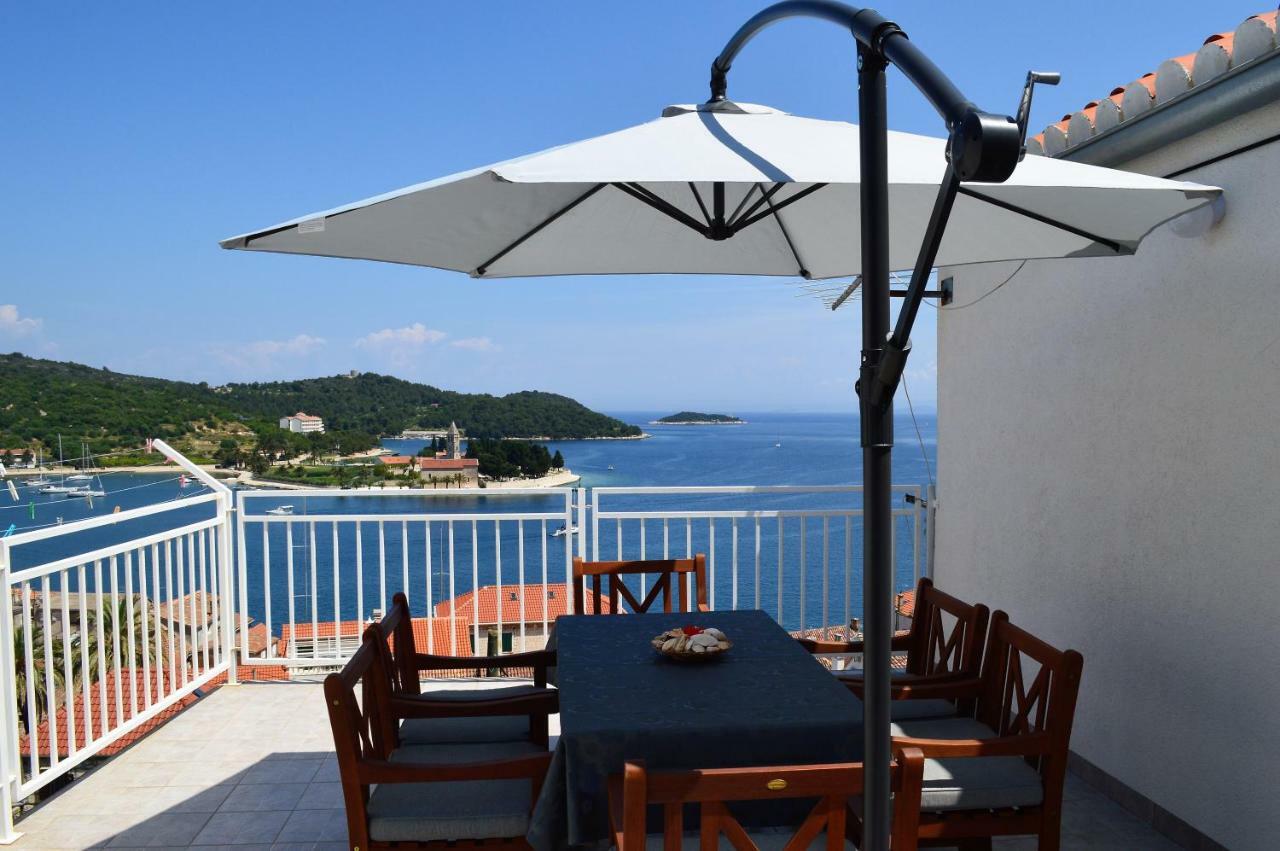 Apartmani Luan Vis Exteriér fotografie